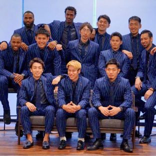 【紳士たるスポーツ選手の為】プロチームオフィシャルネクタイの制作