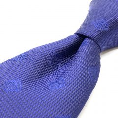 20代の男性にプレゼントするネクタイとは？プロが考える若者のネクタイ選び。