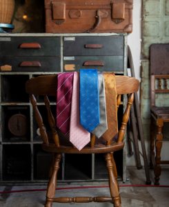 定番ネクタイ】SHAKUNONE(しゃくのね)オリジナルの誠実の淡い紺